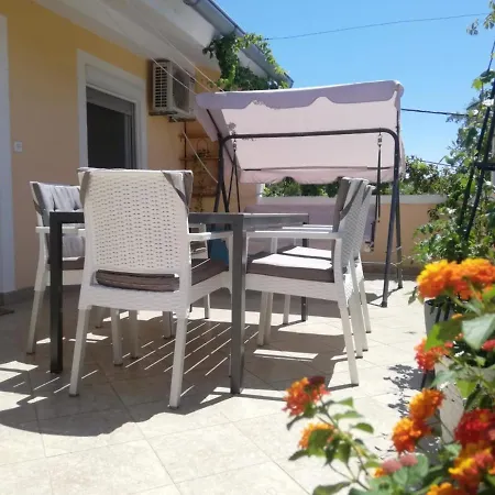 Warm Terrace * Zára
